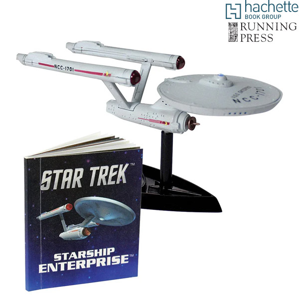Running Press Star Trek Light Up Starship Enterprise